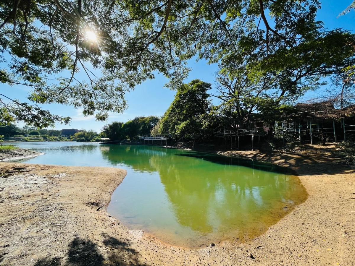 Moon River Resort Phimai Zewnętrze zdjęcie