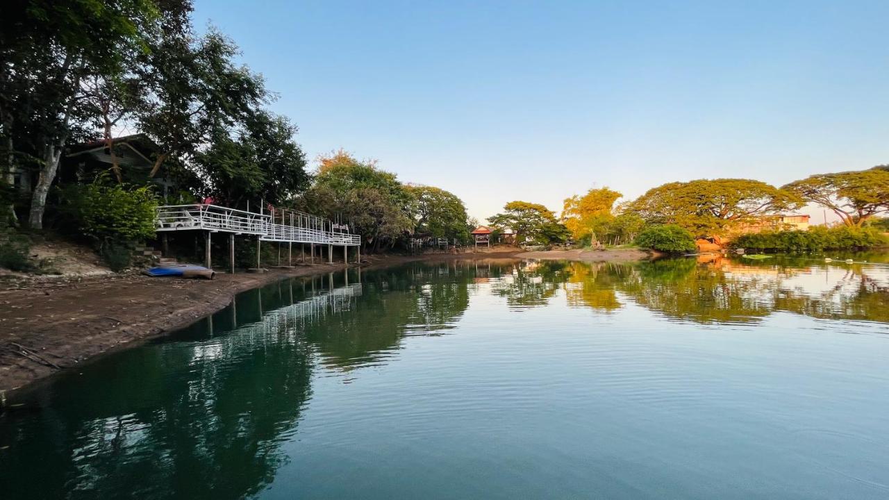 Moon River Resort Phimai Zewnętrze zdjęcie