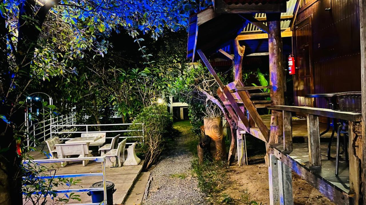 Moon River Resort Phimai Zewnętrze zdjęcie