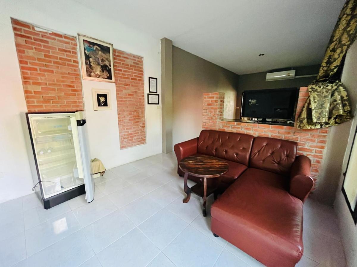 Moon River Resort Phimai Zewnętrze zdjęcie