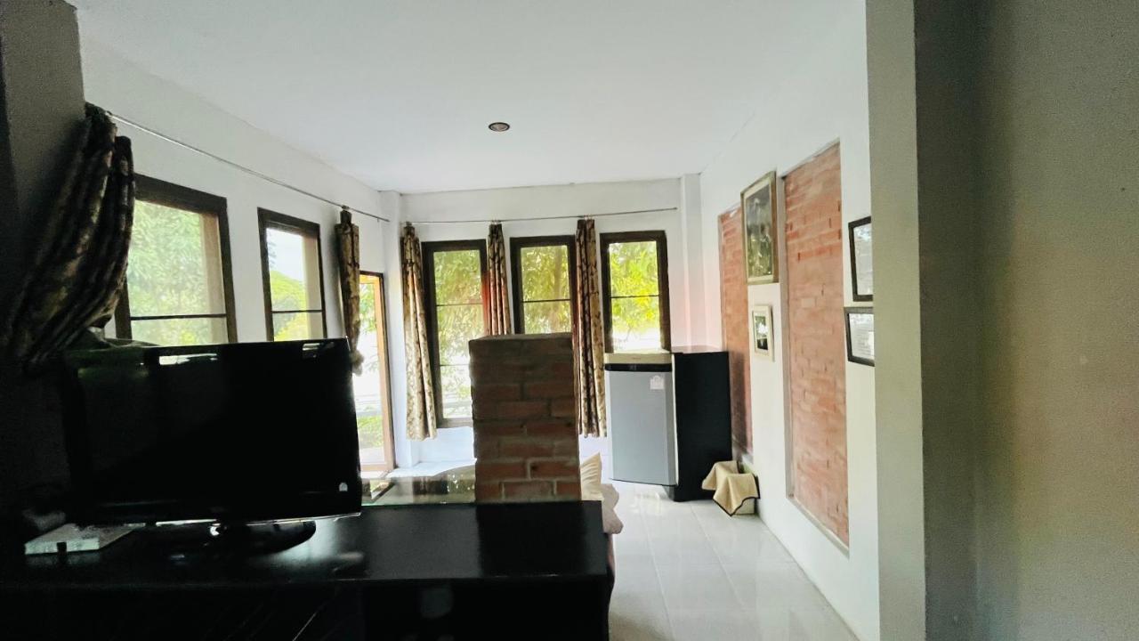 Moon River Resort Phimai Zewnętrze zdjęcie