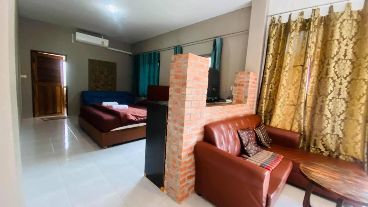 Moon River Resort Phimai Zewnętrze zdjęcie
