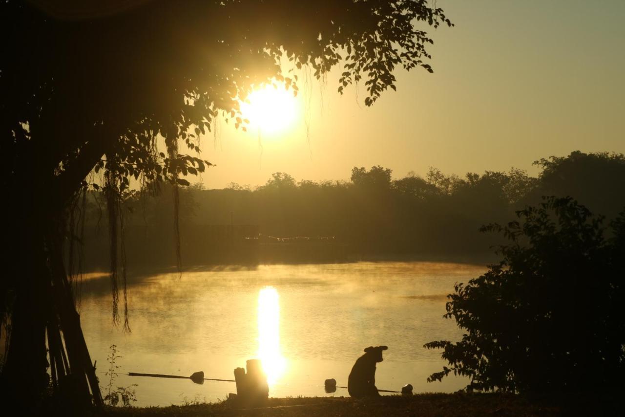 Moon River Resort Phimai Zewnętrze zdjęcie