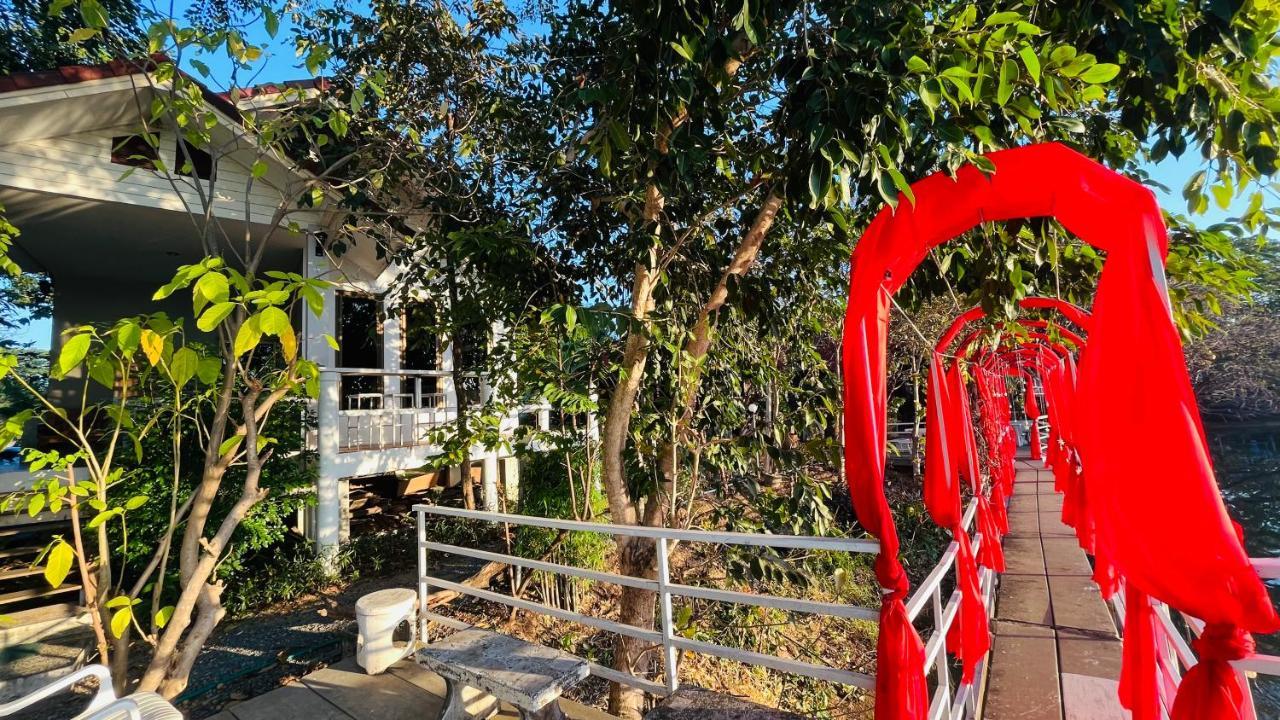 Moon River Resort Phimai Zewnętrze zdjęcie